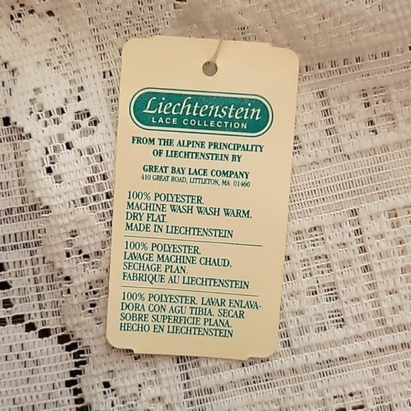 Great Bay Lace Placemat Liechtenstein Made - Rainbow Row - Picture 5 of 8